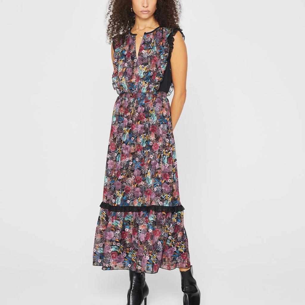 Garden Floral Dress - New With Tags - Never Worn - Winter Berry/ Purple Mix